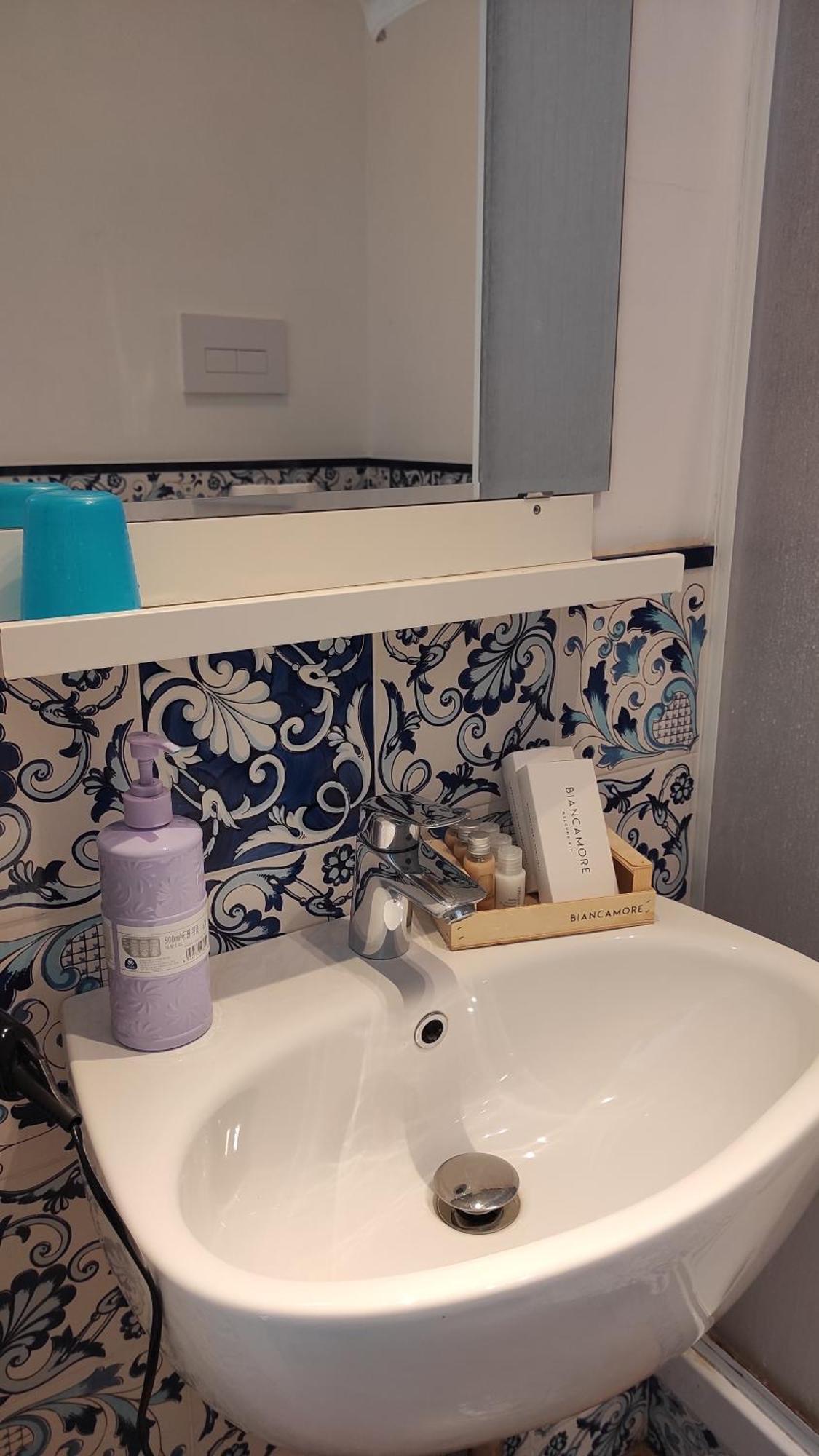 Marchesa Lulu Hotel Салерно Екстериор снимка